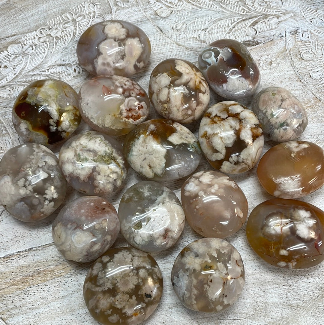 Flower Agate Palmstone