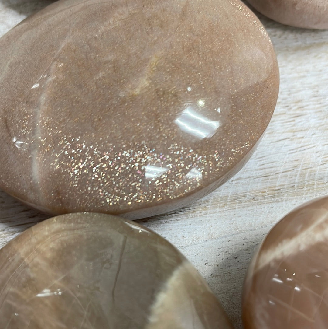 Moonstone Palm Stone