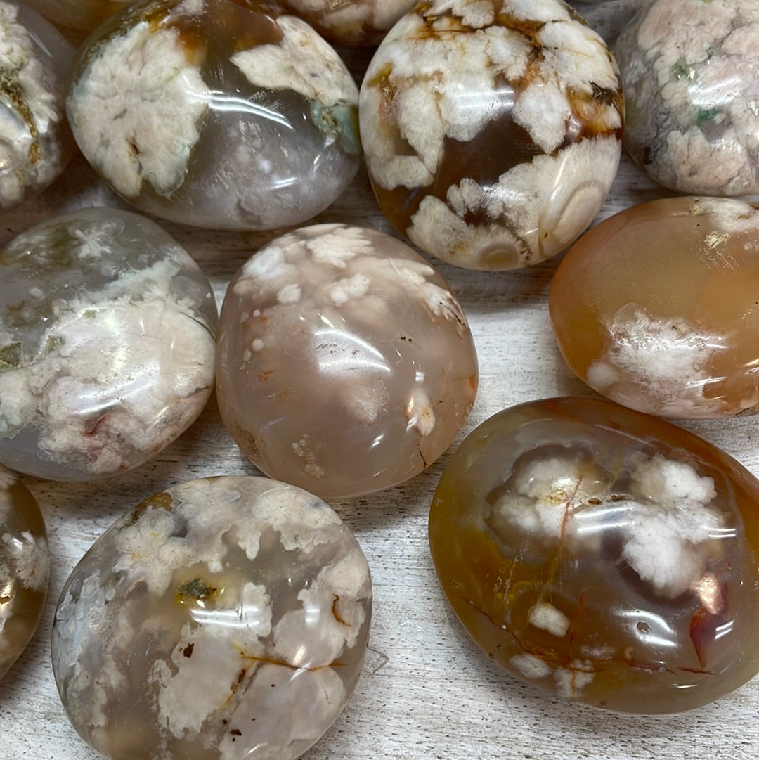 Flower Agate Palmstone