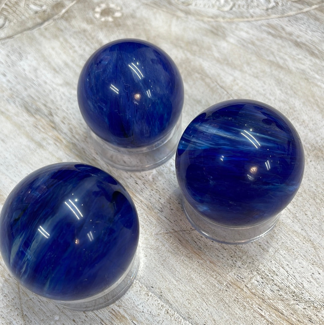 Smelt Glass Sphere