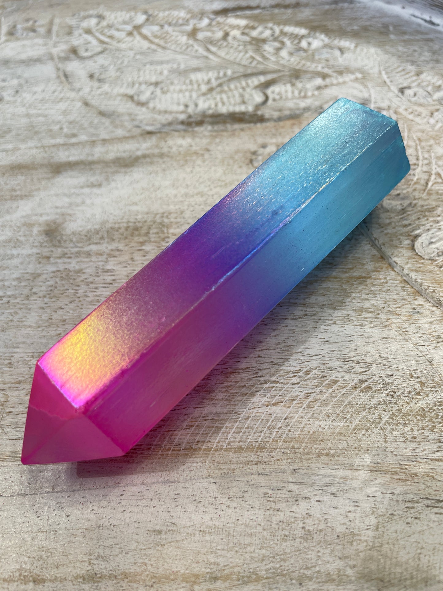 Aura Selenite Tower