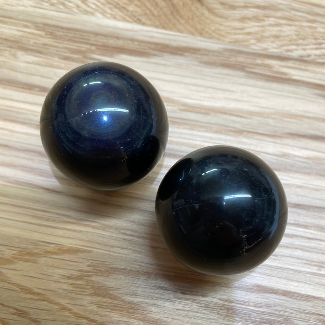 Obsidian Sphere Rainbow