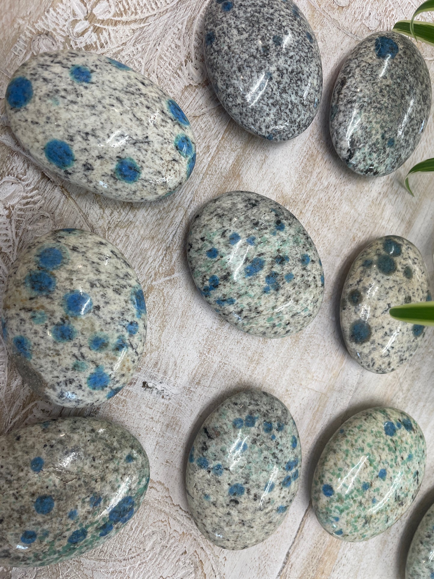 K2 Palm Stone