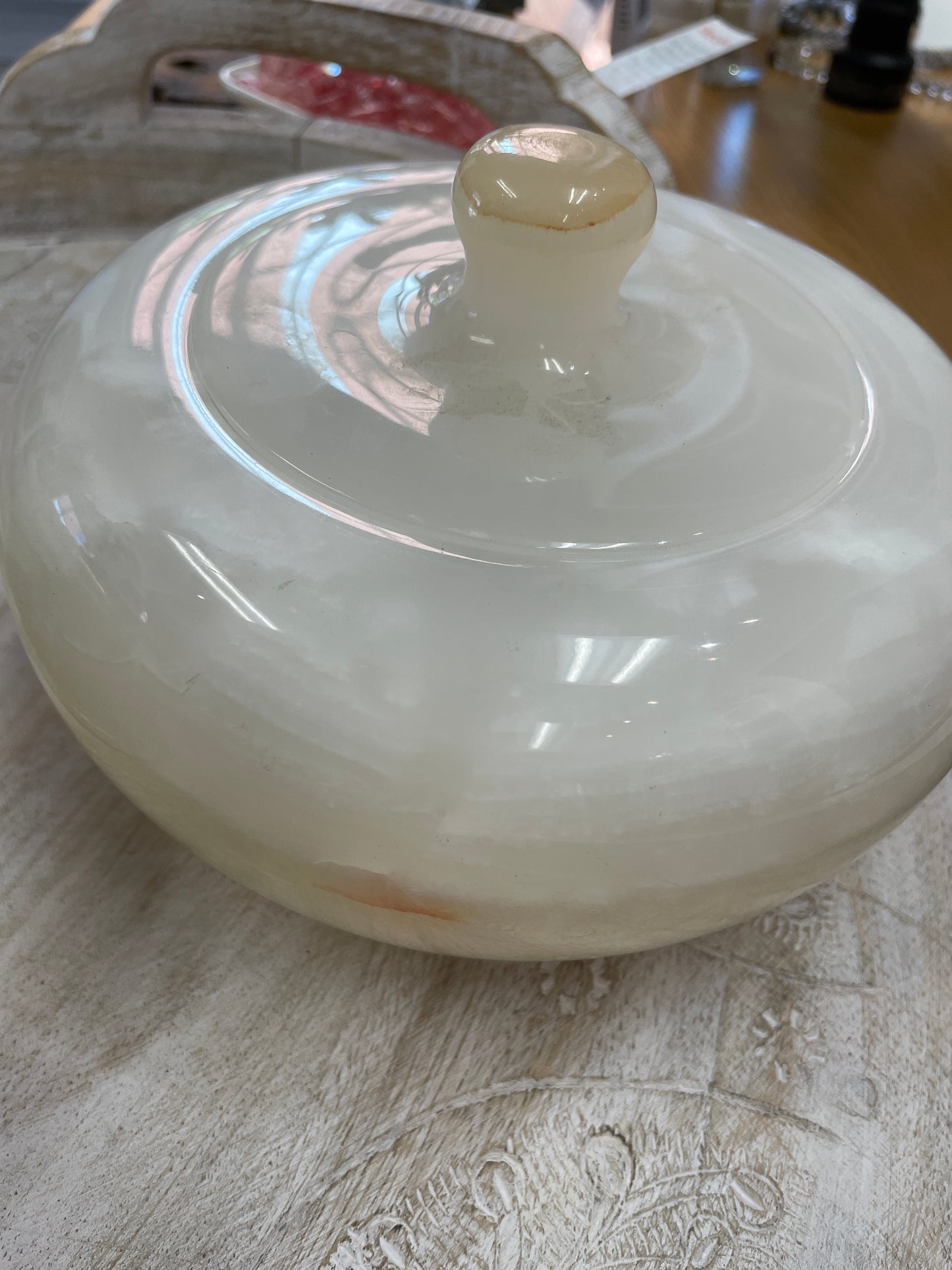 Onyx Bowl with Lid