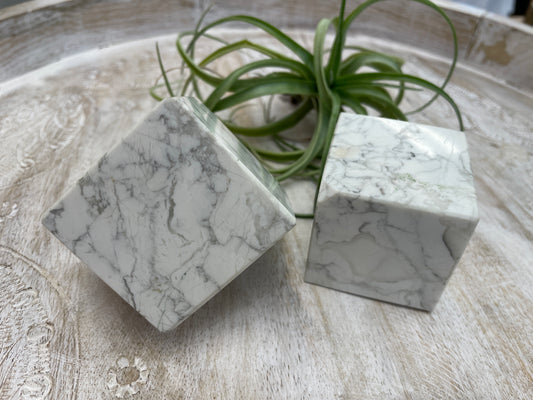 Howlite Cube